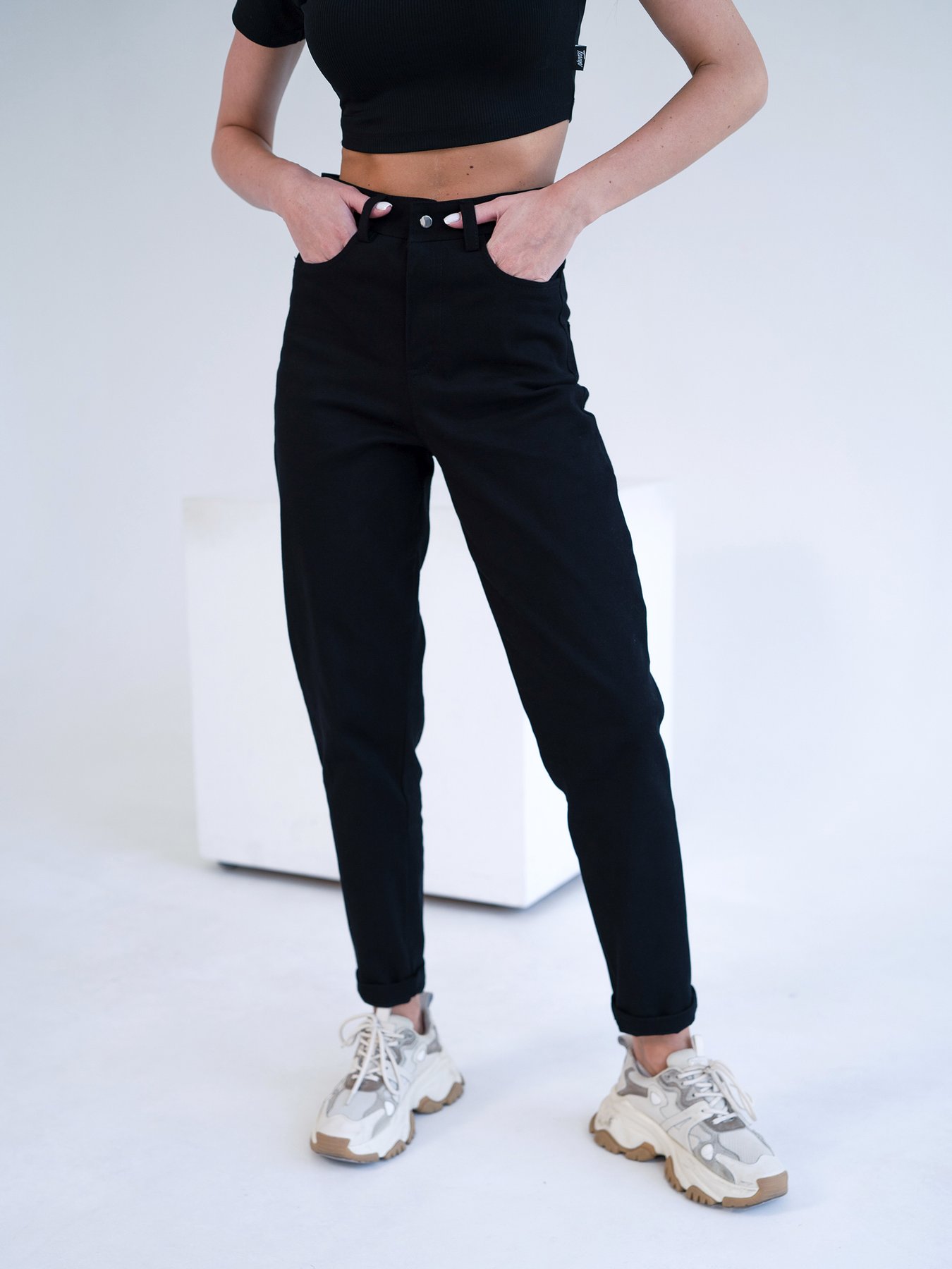 Женские полуприлегающие брюки Teamv MOM COTON TWILL Черные